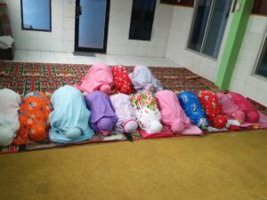 Santri Assyukur Istiqomah Senantiasa Sholat Maghrib Berjama'ah Sebelum Pulang