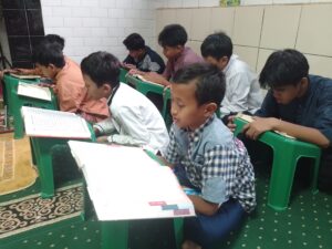 Suasana hari pertama PTS Santri TPA Assyukur Istiqomah