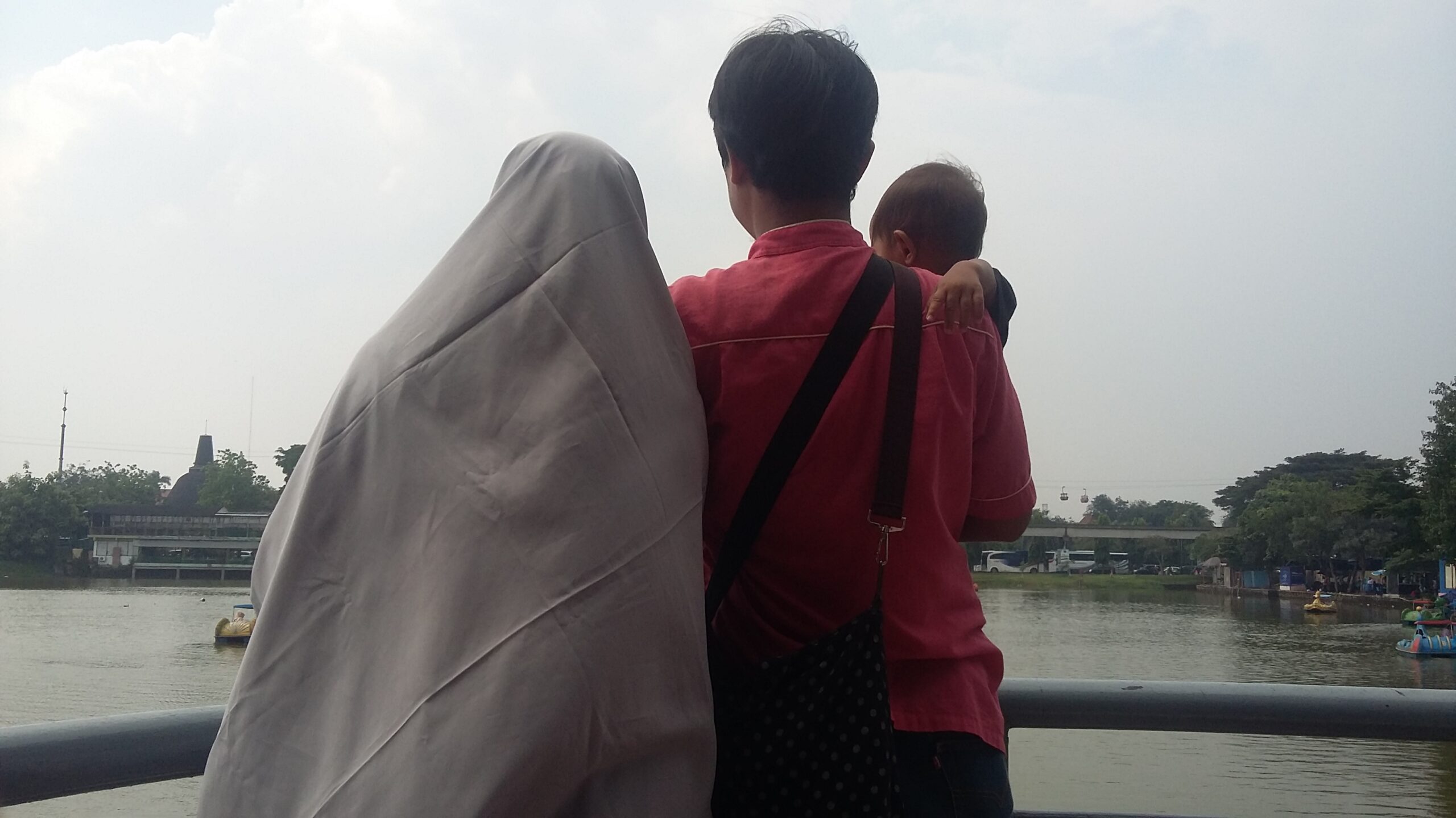 Peran Ayah dalam menjaga anak agar tidak bermaksiat kepada Allah Swt