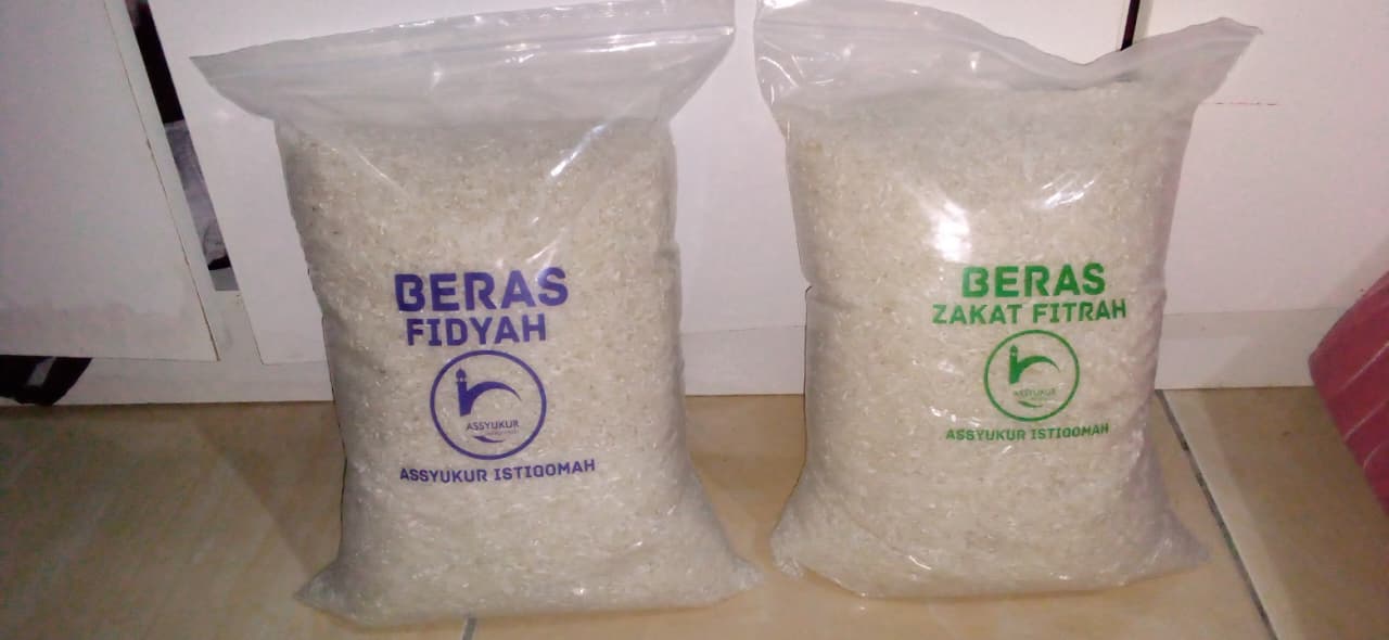 menerima dan menyalurkan Fidyah dan Zakat Fitrah